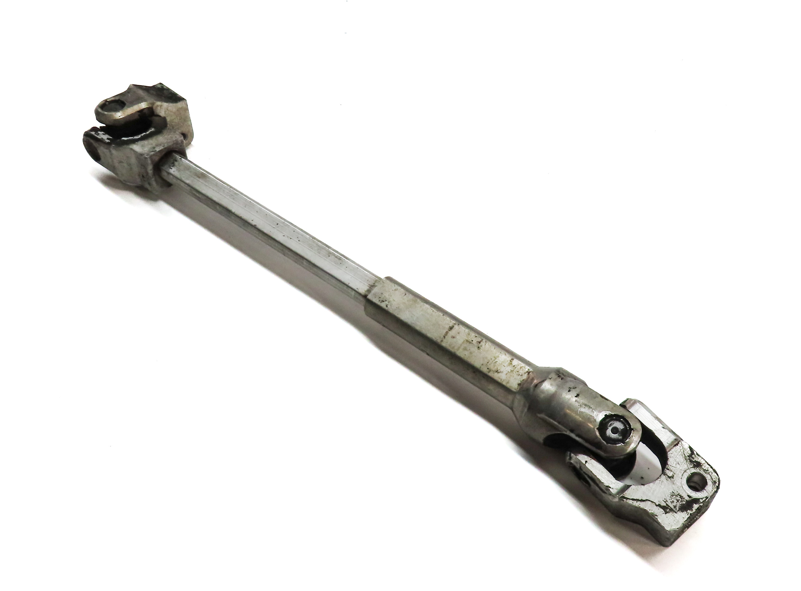 17-18 BMW 3-SERIES (F30) RWD STEERING COLUMN INTERMEDIATE SHAFT U-JOINT COUPLER — exact item pictured